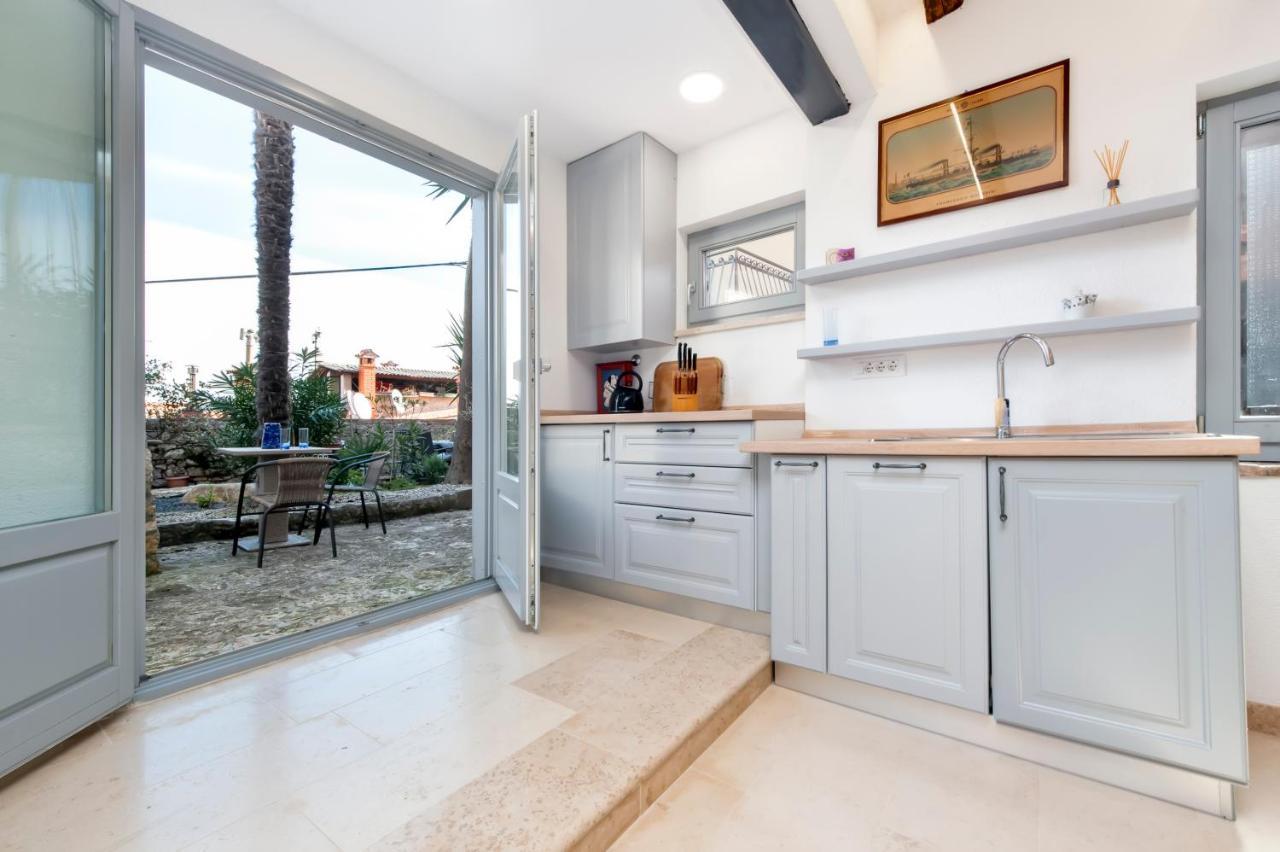 Old Town Garden Studio Apartment Rovinj Exterior photo